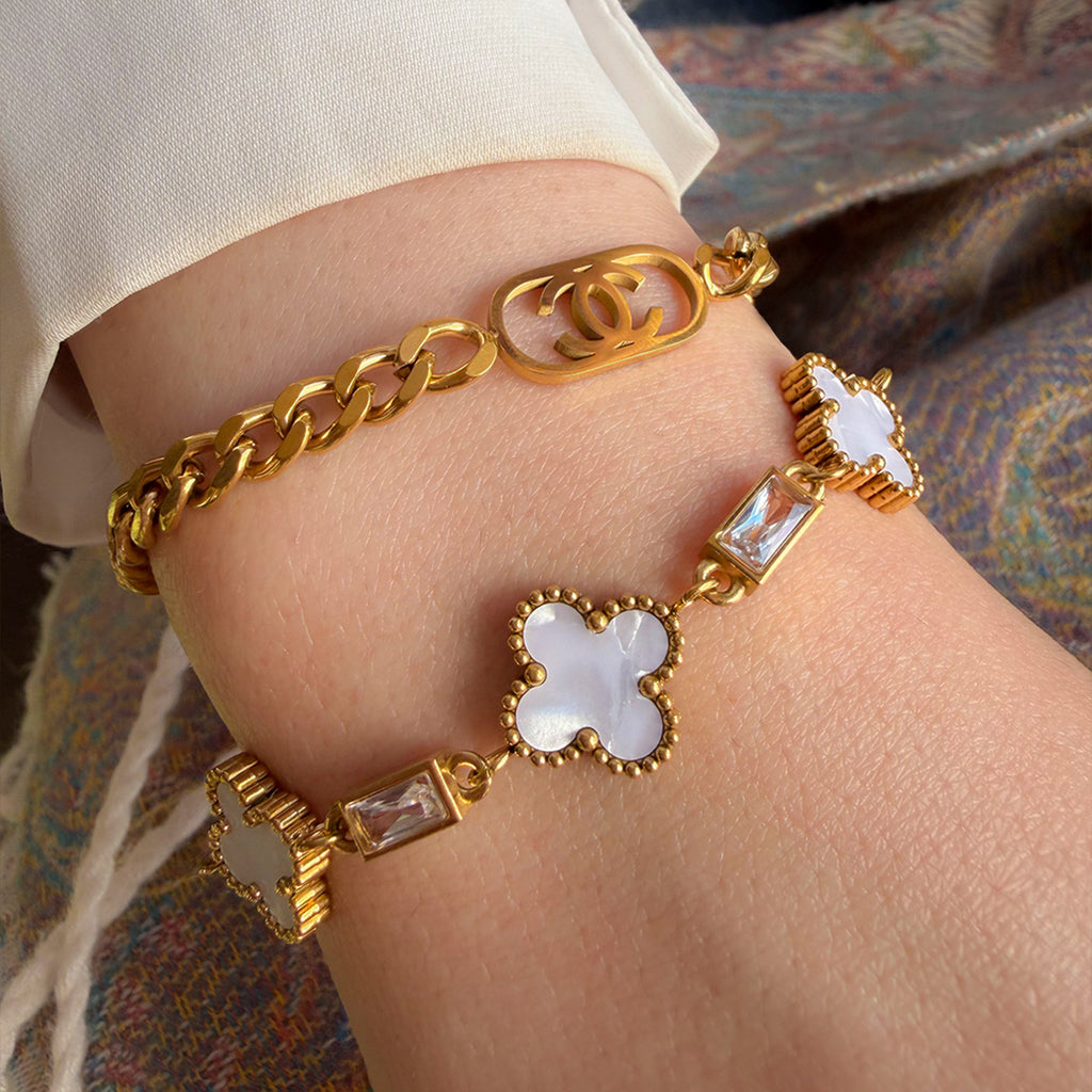Bracelets 10