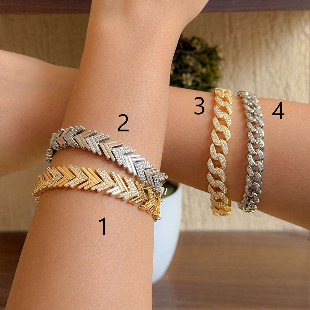 Bracelets 6