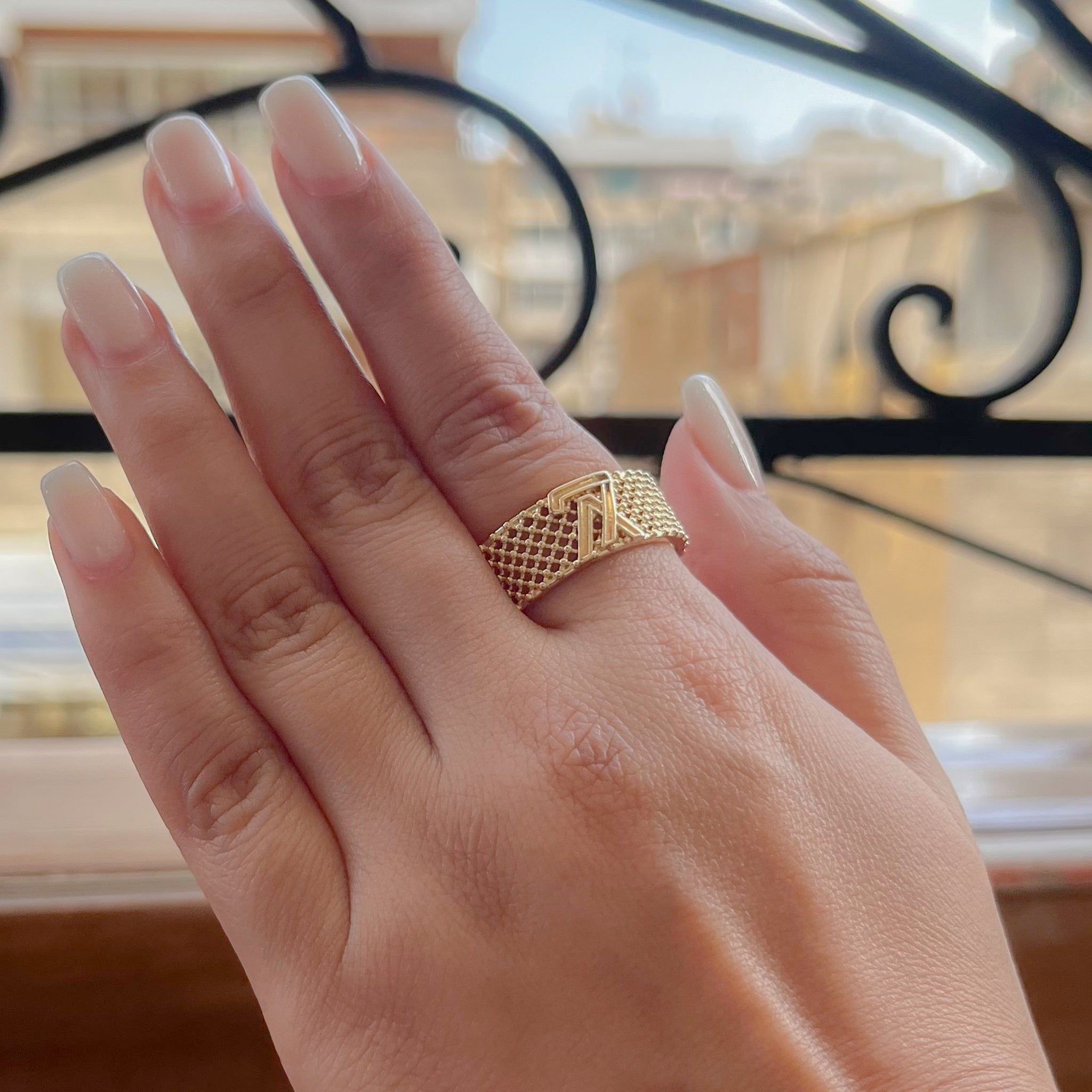 Rings 70
